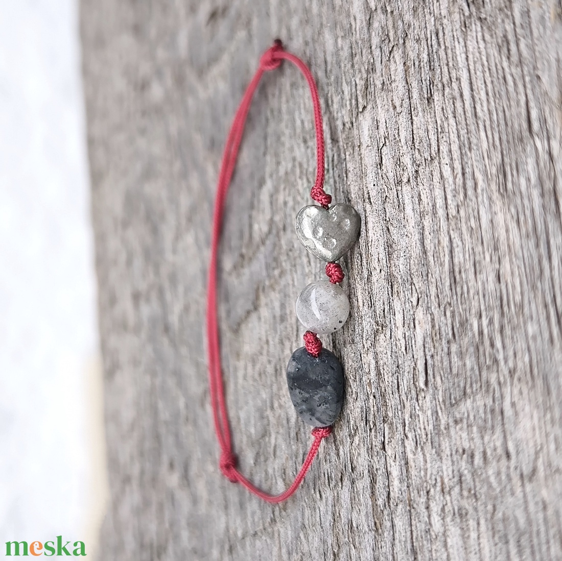 Szívecském egyszál karkötő - ékszer - karkötő - karkötő medállal - Meska.hu