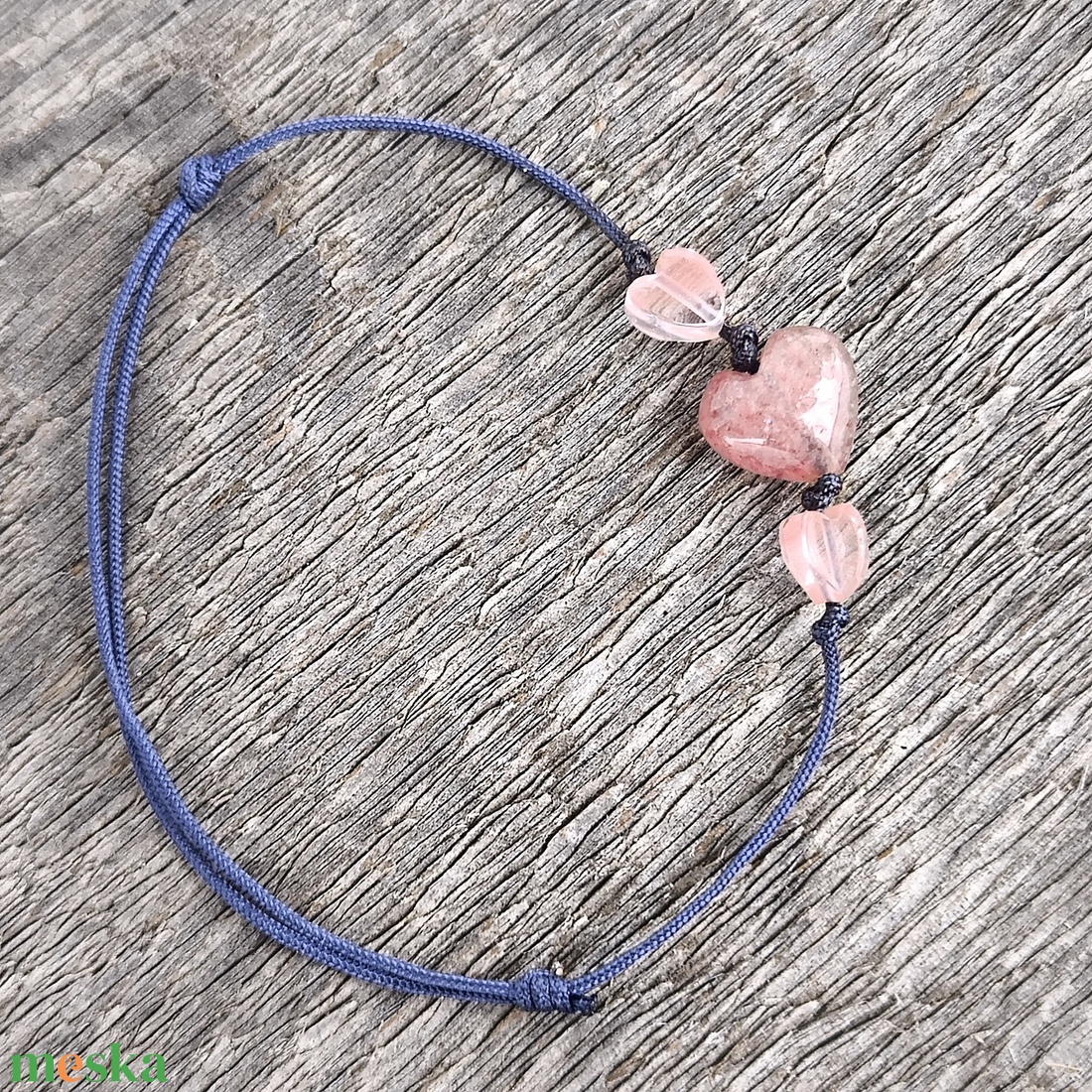 Szívecském egyszál karkötő - ékszer - karkötő - karkötő medállal - Meska.hu