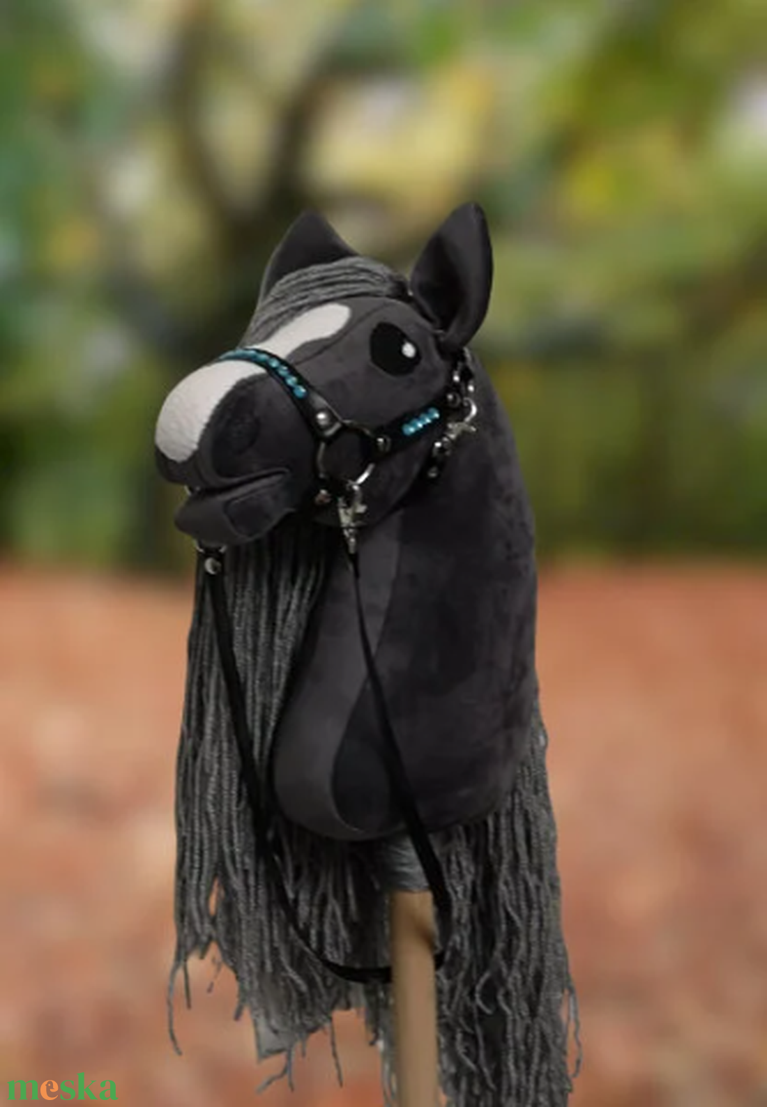 Hobby Horse Graphite kötőfékkel kantárral. - játék & sport - plüssállat & játékfigura - ló - Meska.hu Hobby Horse Graphite kötőfékkel kantárral. - játék & sport - plüssállat & játékfigura - ló - Meska.hu