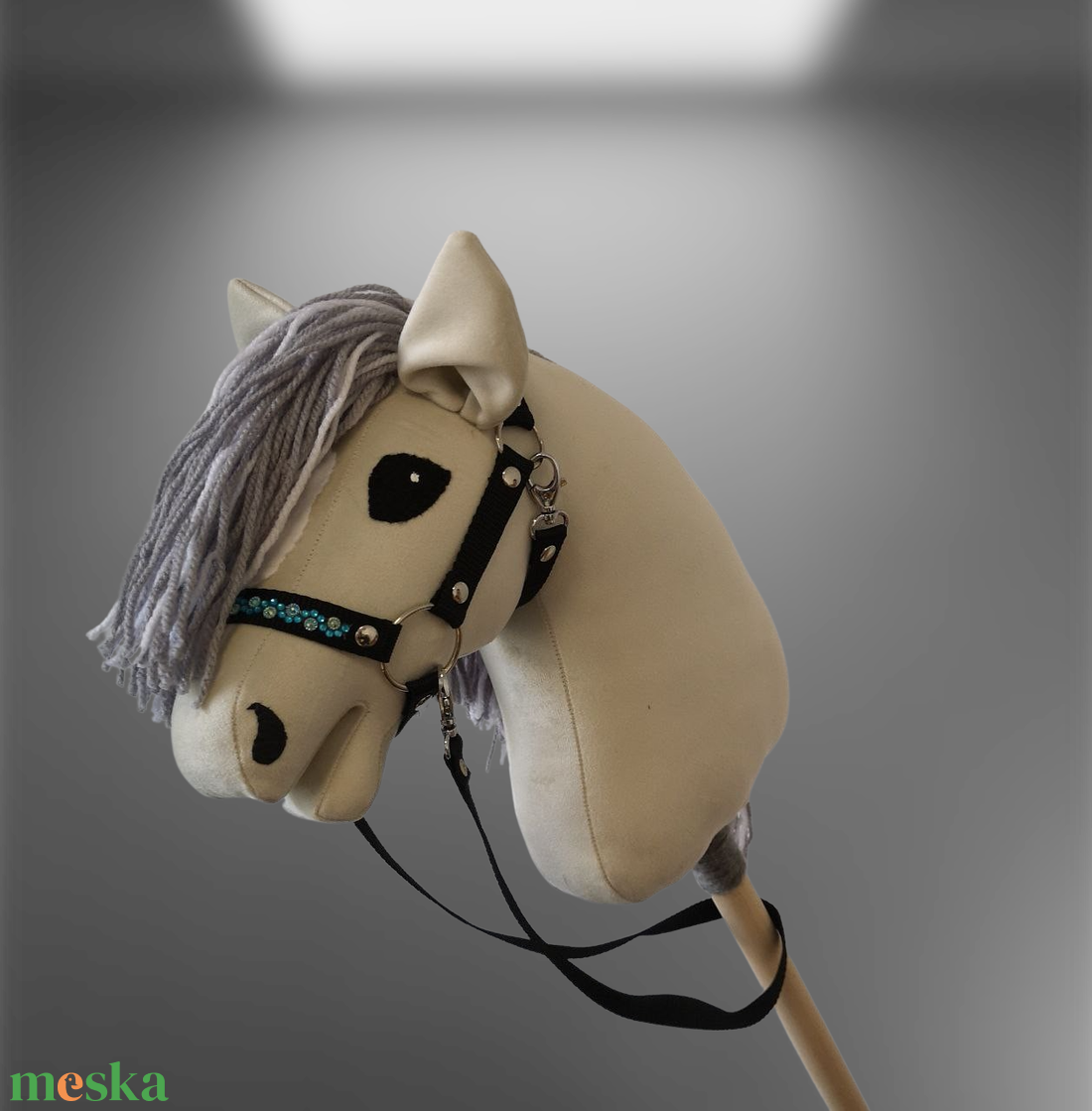 Hobby Horse Csatak kötőfékkel kantárral. - játék & sport - sport és kikapcsolódás - lovaglás - Meska.hu Hobby Horse Csatak kötőfékkel kantárral. - játék & sport - sport és kikapcsolódás - lovaglás - Meska.hu