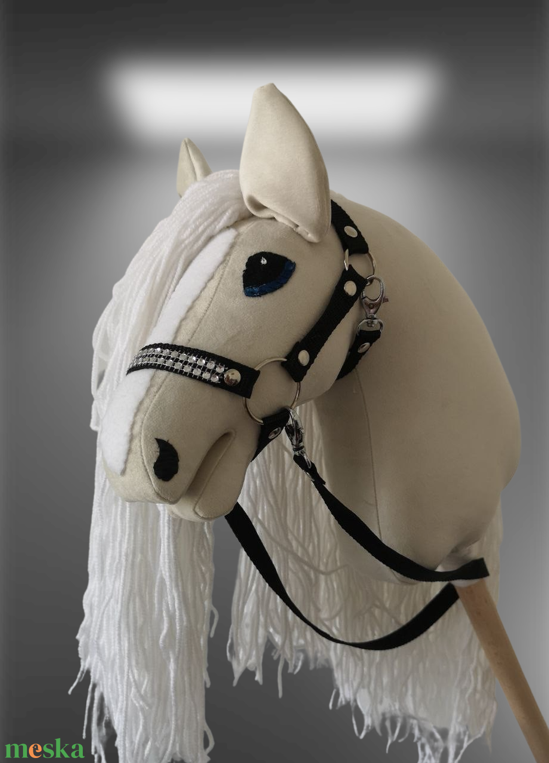 Hobby Horse Crystal kötőfékkel kantárral. - játék & sport - sport és kikapcsolódás - lovaglás - Meska.hu Hobby Horse Crystal kötőfékkel kantárral. - játék & sport - sport és kikapcsolódás - lovaglás - Meska.hu