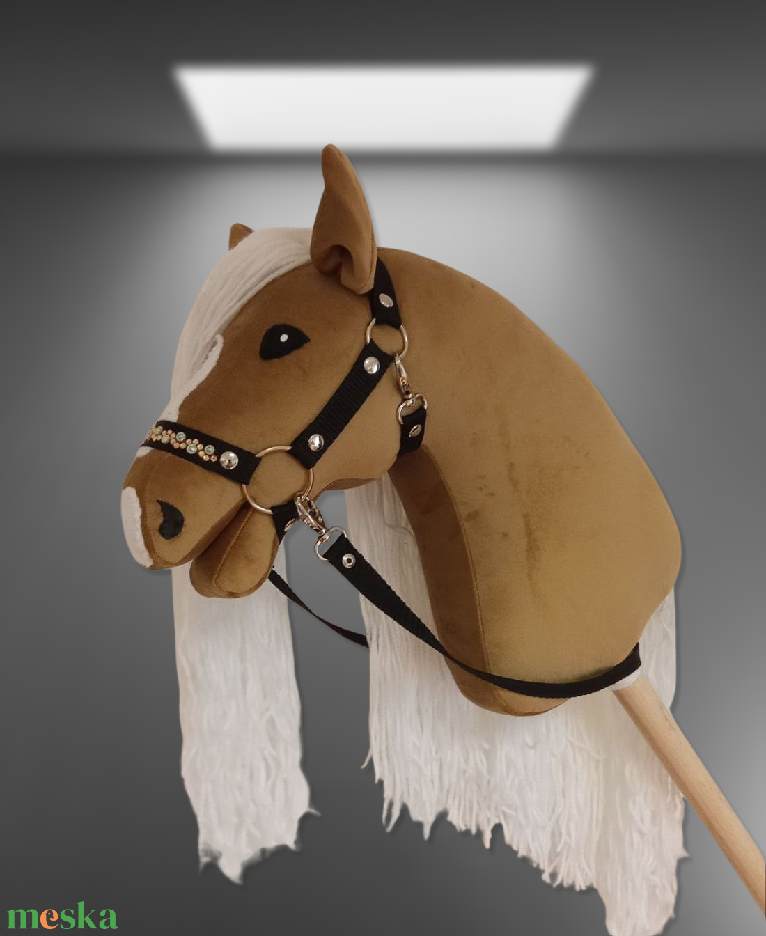 Hobby Horse Goldstar kötőfékkel kantárral. - játék & sport - sport és kikapcsolódás - lovaglás - Meska.hu Hobby Horse Goldstar kötőfékkel kantárral. - játék & sport - sport és kikapcsolódás - lovaglás - Meska.hu