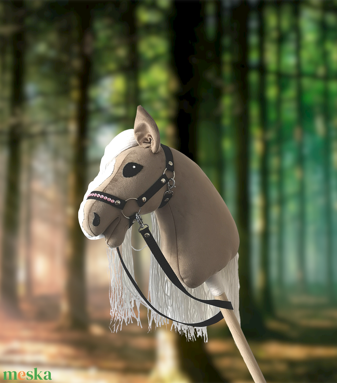 Hobby Horse Aurora kötőfékkel kantárral. - játék & sport - sport és kikapcsolódás - lovaglás - Meska.hu Hobby Horse Aurora kötőfékkel kantárral. - játék & sport - sport és kikapcsolódás - lovaglás - Meska.hu