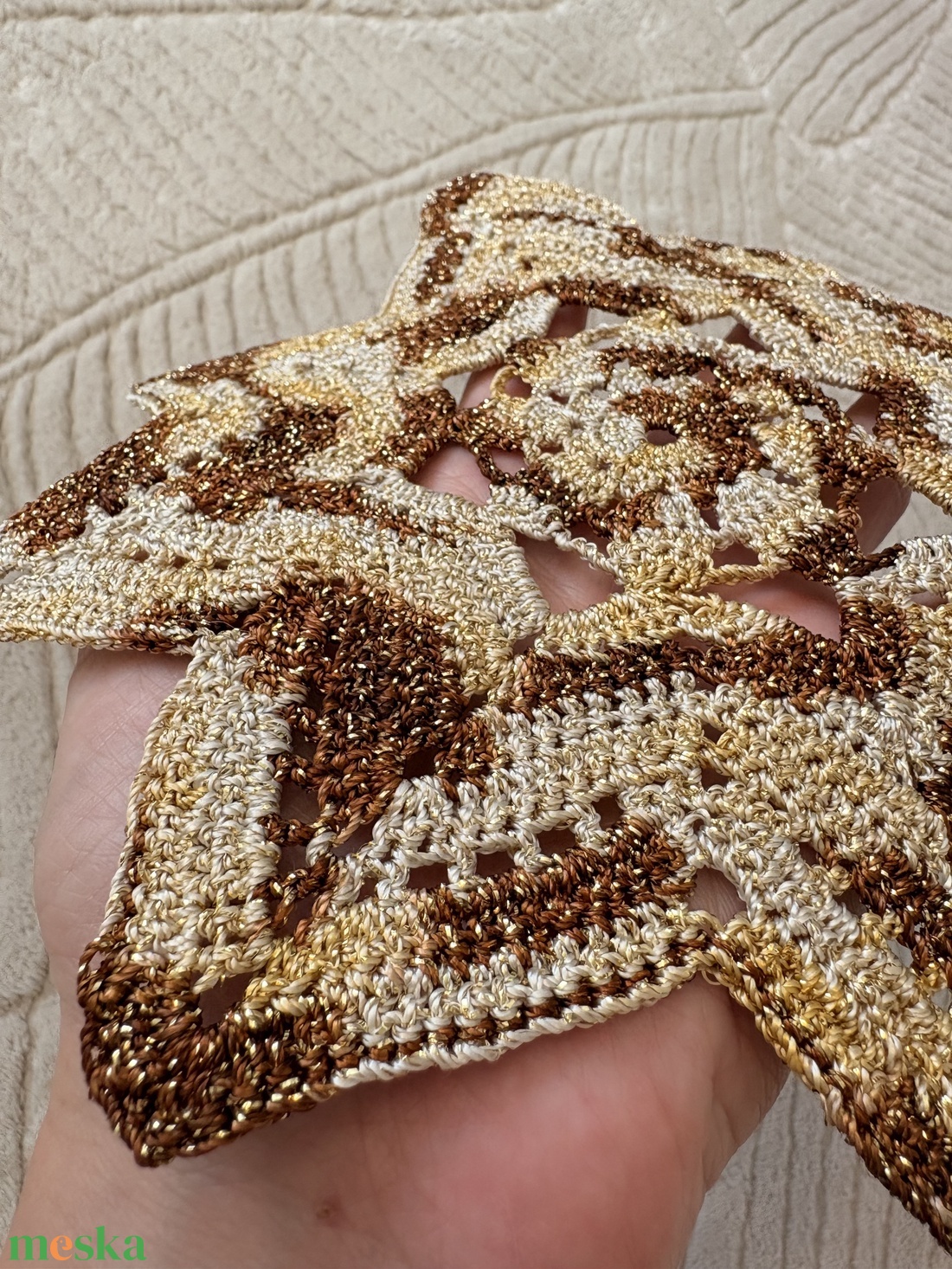 Horgolt Arany/barna színű csillogó terítő - otthon & életmód - lakástextil - abrosz, terítő - asztalközép terítő - Meska.hu
