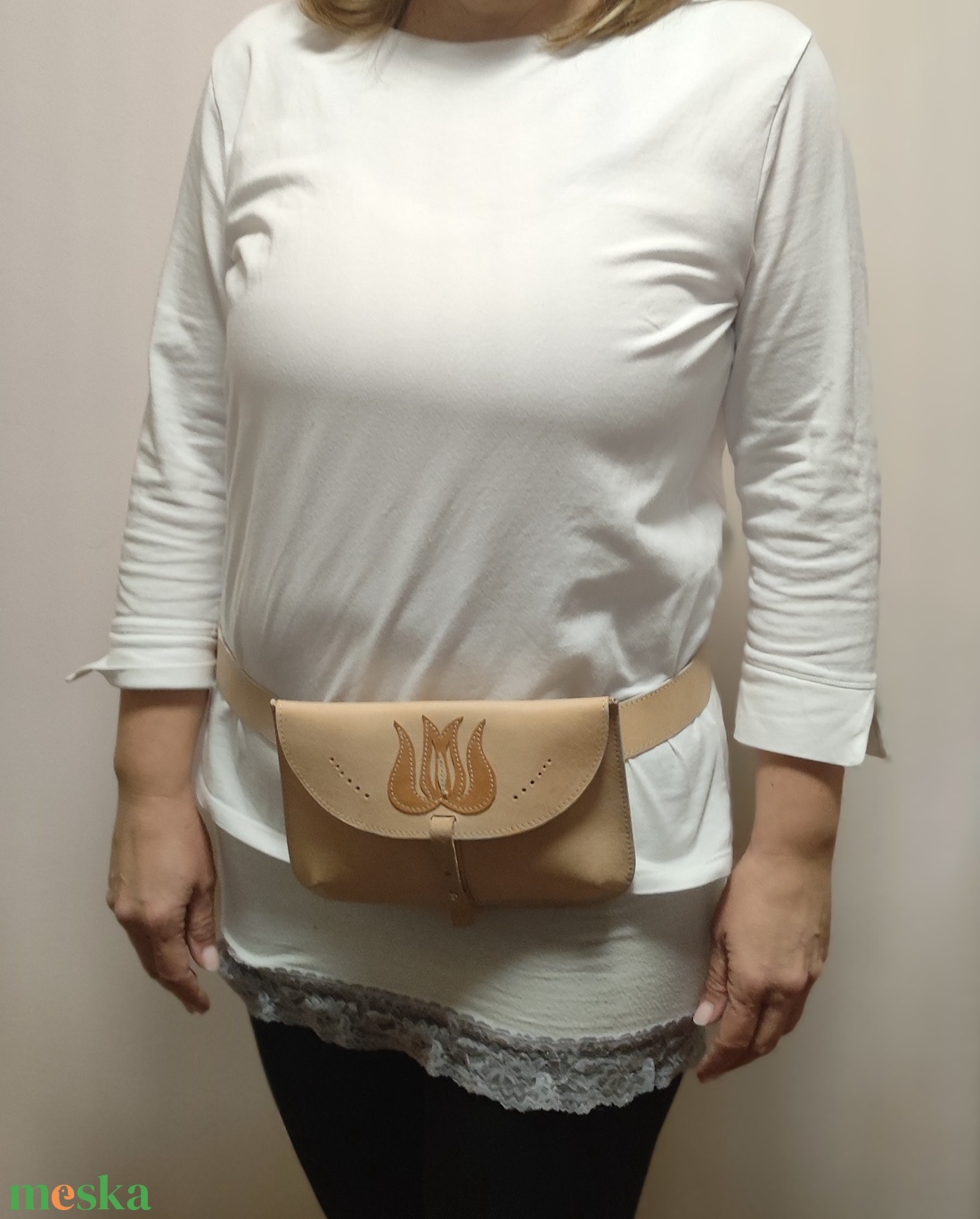 Növényi cserzésű natúr bőr kézműves női ővtáska - táska & tok - övtáska - Meska.hu