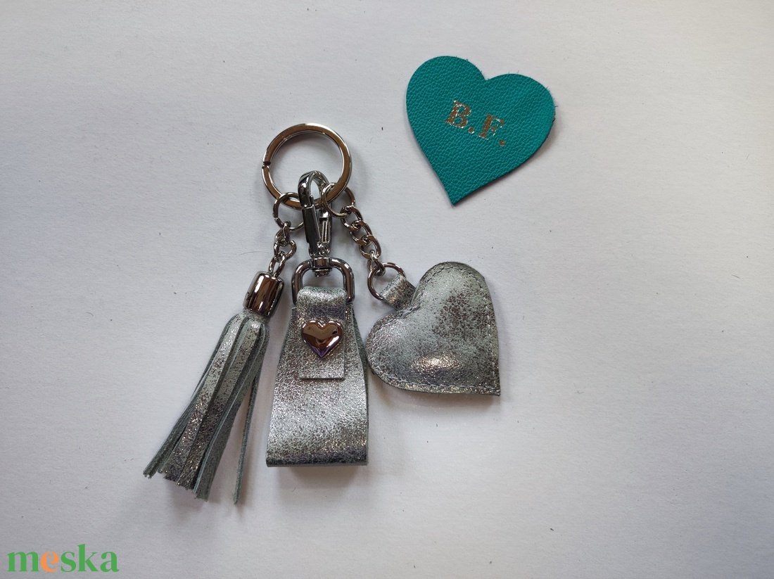 Bőr táska dísz  - táska & tok - kulcstartó & táskadísz - táskadísz - Meska.hu