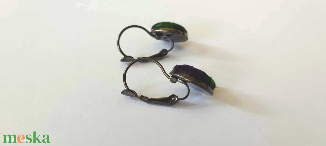 Selyem gomb fülbevaló - ékszer - fülbevaló - lógós kerek fülbevaló - Meska.hu