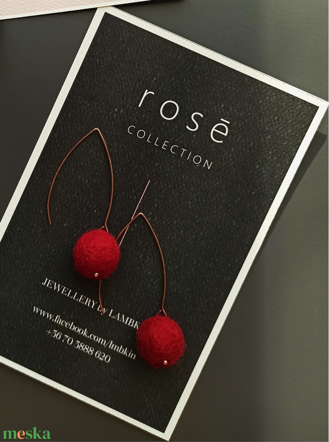Rosé piros nemezelt fülbevaló - ékszer - fülbevaló - lógó fülbevaló - Meska.hu Rosé piros nemezelt fülbevaló - ékszer - fülbevaló - lógó fülbevaló - Meska.hu