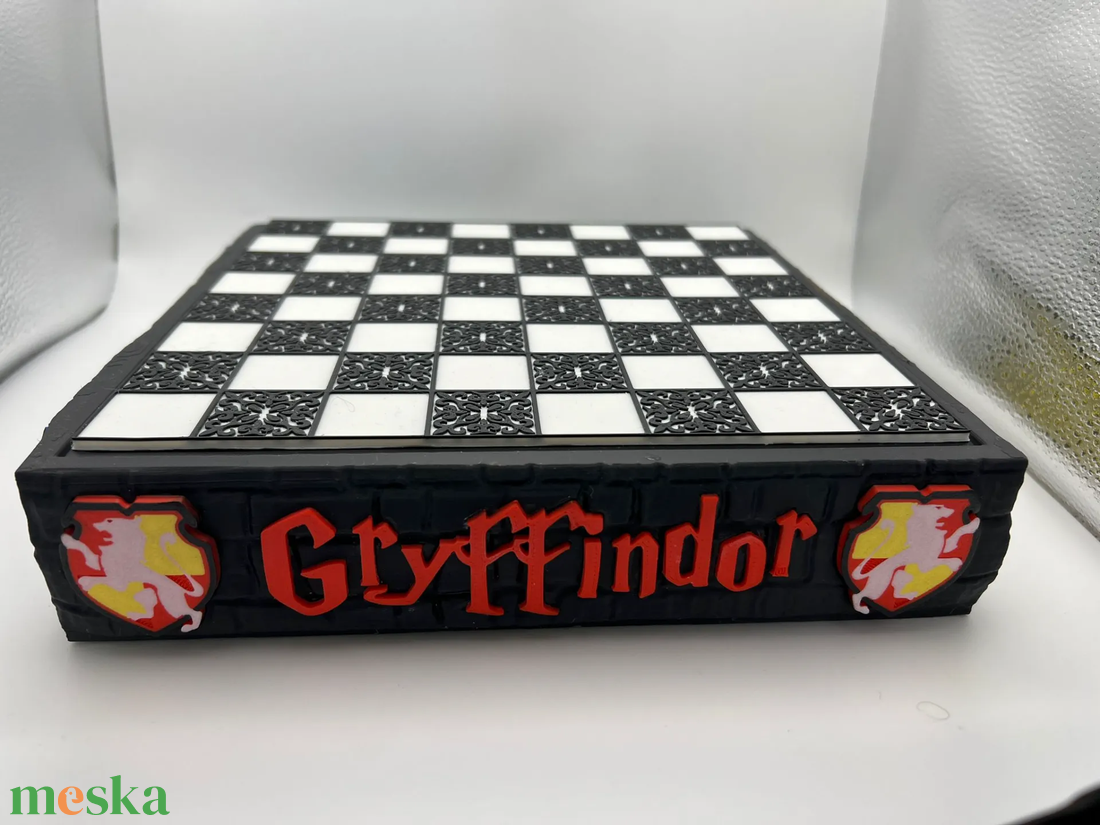 Harry Potter Sakktábla és sakkfigurák - játék & sport - táblajáték és kártyajáték - sakk - Meska.hu Harry Potter Sakktábla és sakkfigurák - játék & sport - táblajáték és kártyajáték - sakk - Meska.hu