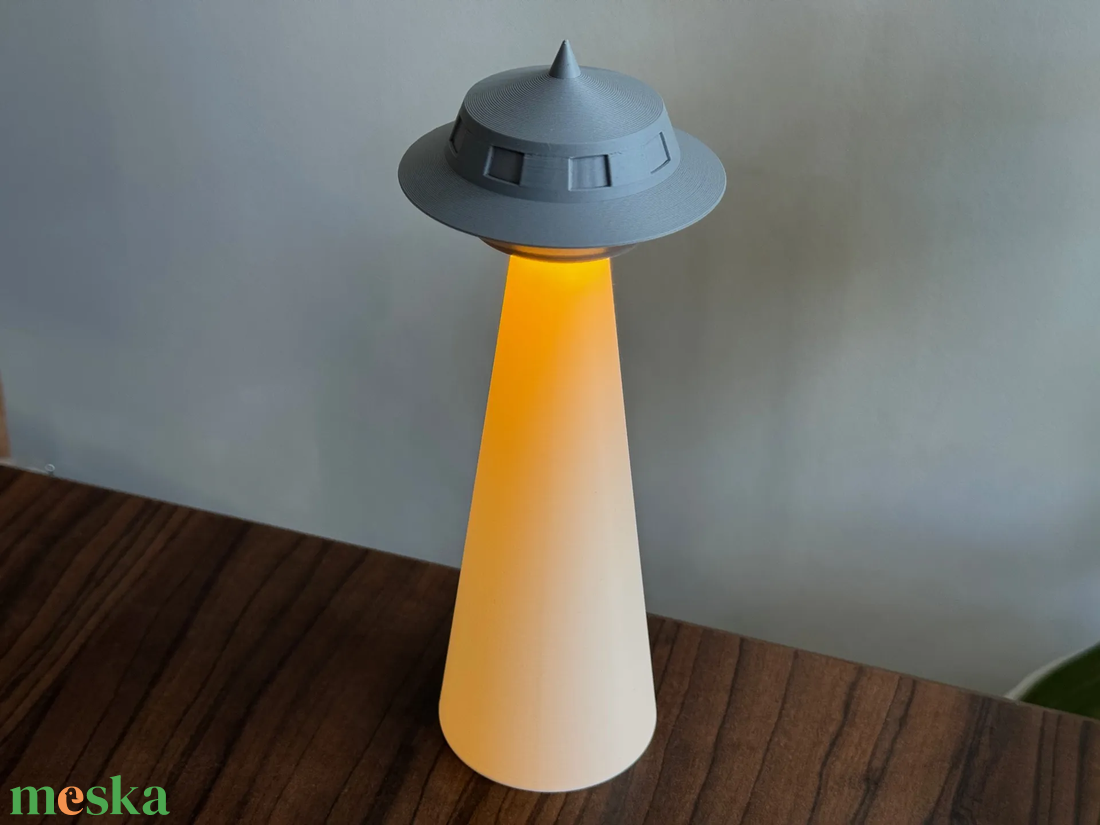 UFO éjjeli lámpa - otthon & életmód - lámpa - hangulatlámpa - Meska.hu