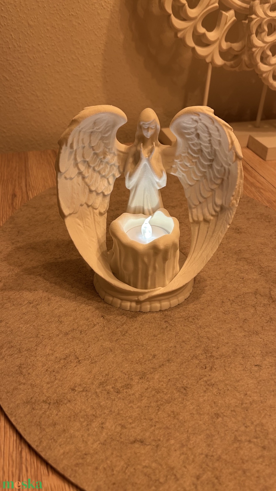 Angyal LED-es Gyertyával a fény és az oltalom szimbóluma - esküvő - dekoráció - gyertya & gyertyatartó - Meska.hu Angyal LED-es Gyertyával a fény és az oltalom szimbóluma - esküvő - dekoráció - gyertya & gyertyatartó - Meska.hu