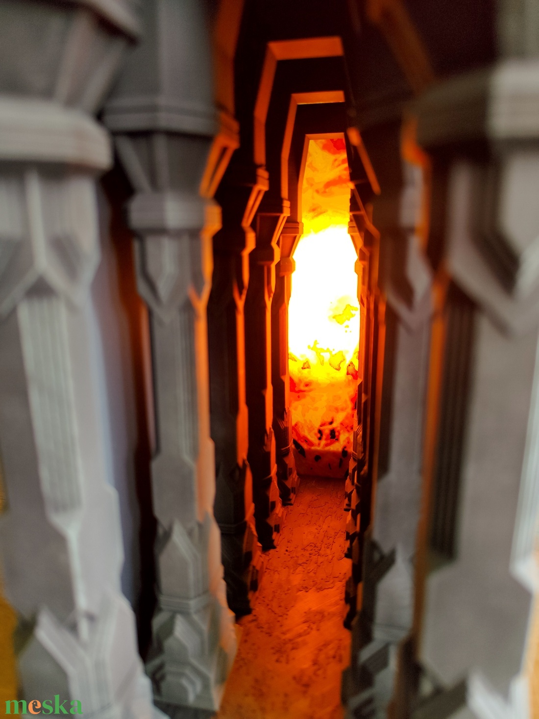 Gyűrűk Ura Világító Könyvszobor és könyvtámasz - otthon & életmód - dekoráció - asztal és polc dekoráció - könyvtámasz - Meska.hu