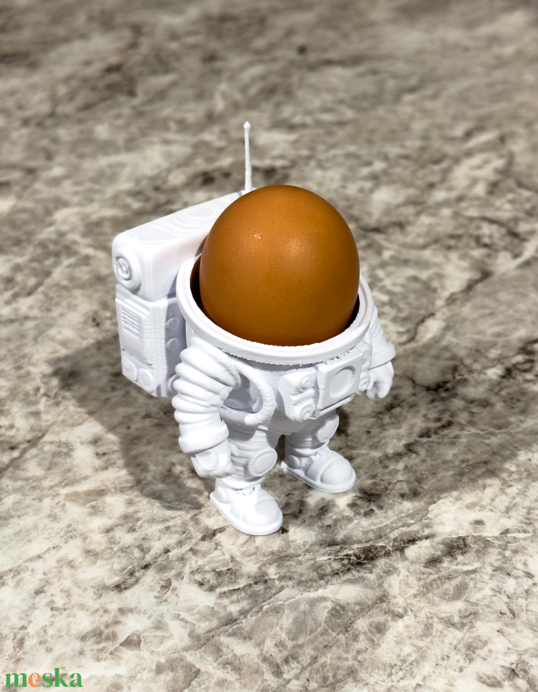 Cuki Húsvéti Tojástartó Asztronauta - élelmiszer - édesség - kézműves csokoládé - Meska.hu