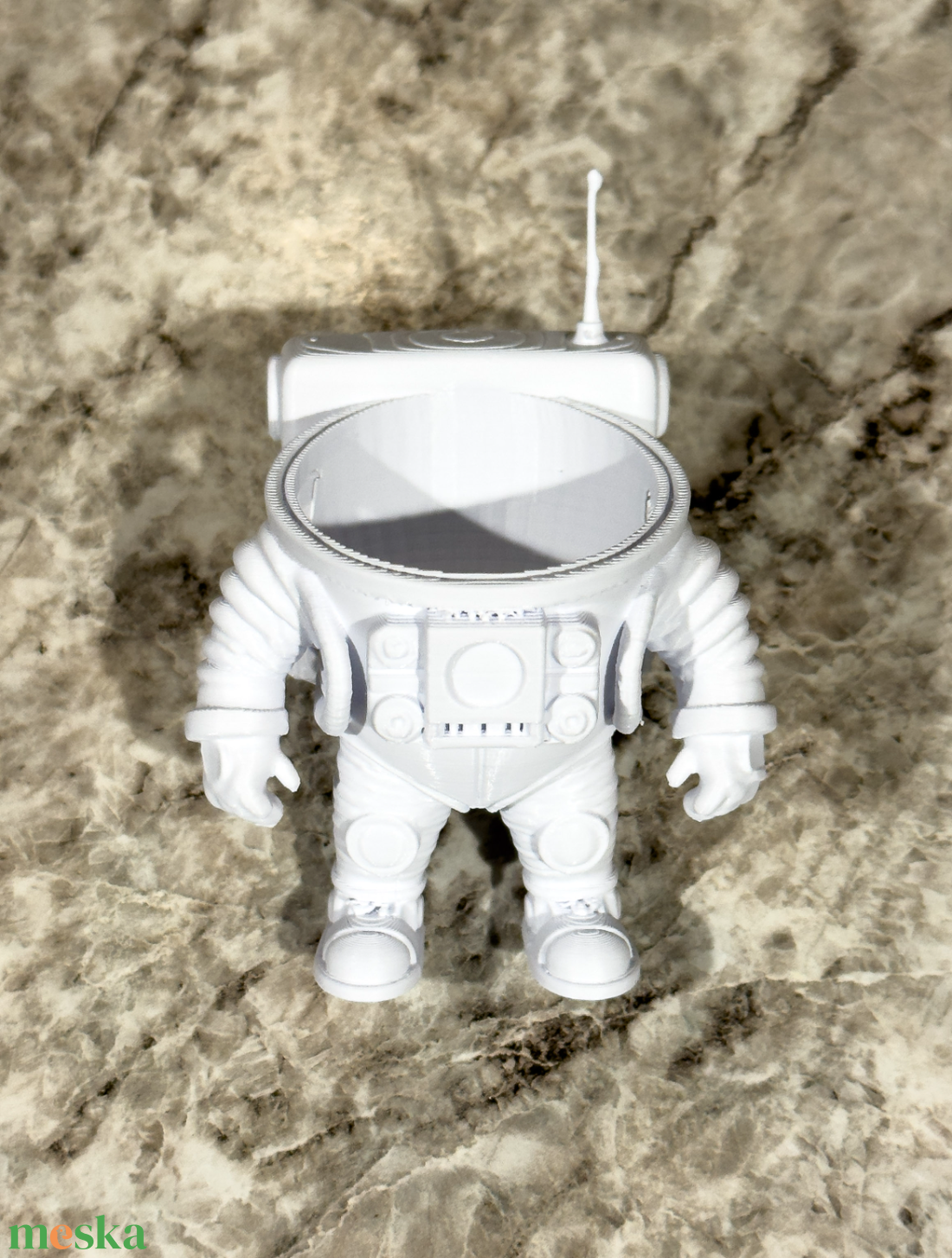 Cuki Húsvéti Tojástartó Asztronauta - élelmiszer - édesség - kézműves csokoládé - Meska.hu