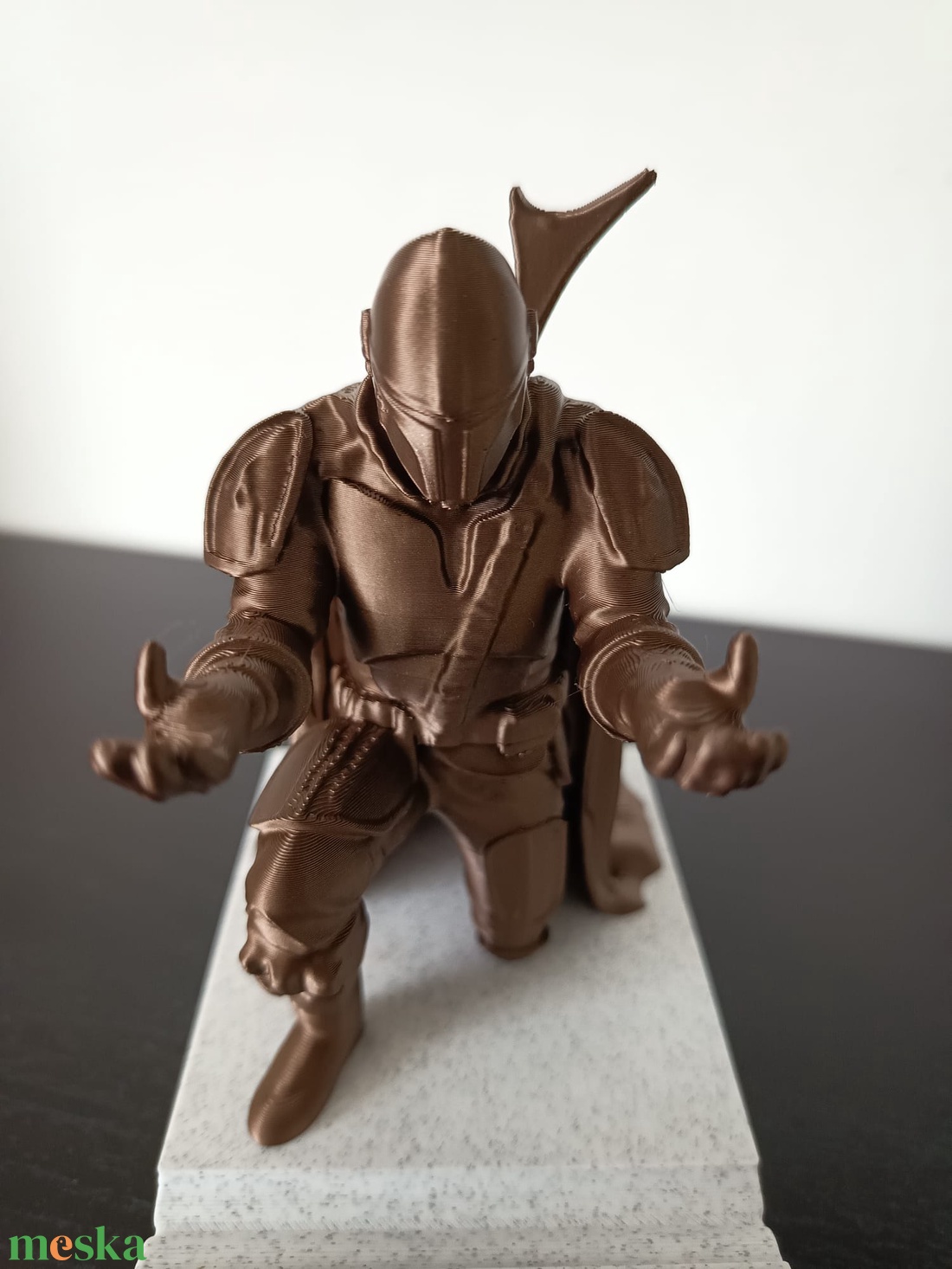 Star Wars Mandalorian Asztali Tolltartó Irodába - otthon & életmód - bútor - asztal - Meska.hu