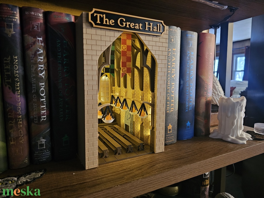 Harry Potter � Hogwarts Great Hall világító könyvtámasz  3D dioráma dekoráció - otthon & életmód - dekoráció - asztal és polc dekoráció - könyvszobor - Meska.hu