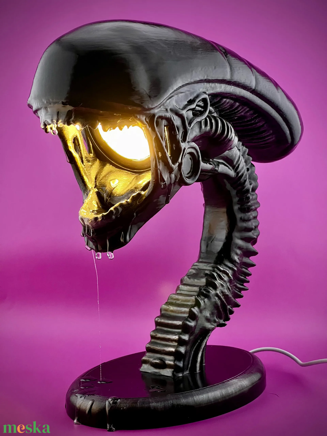 Alien Xenomorph lámpa � Sci-Fi hangulatvilágítás - otthon & életmód - lámpa - asztali lámpa - Meska.hu