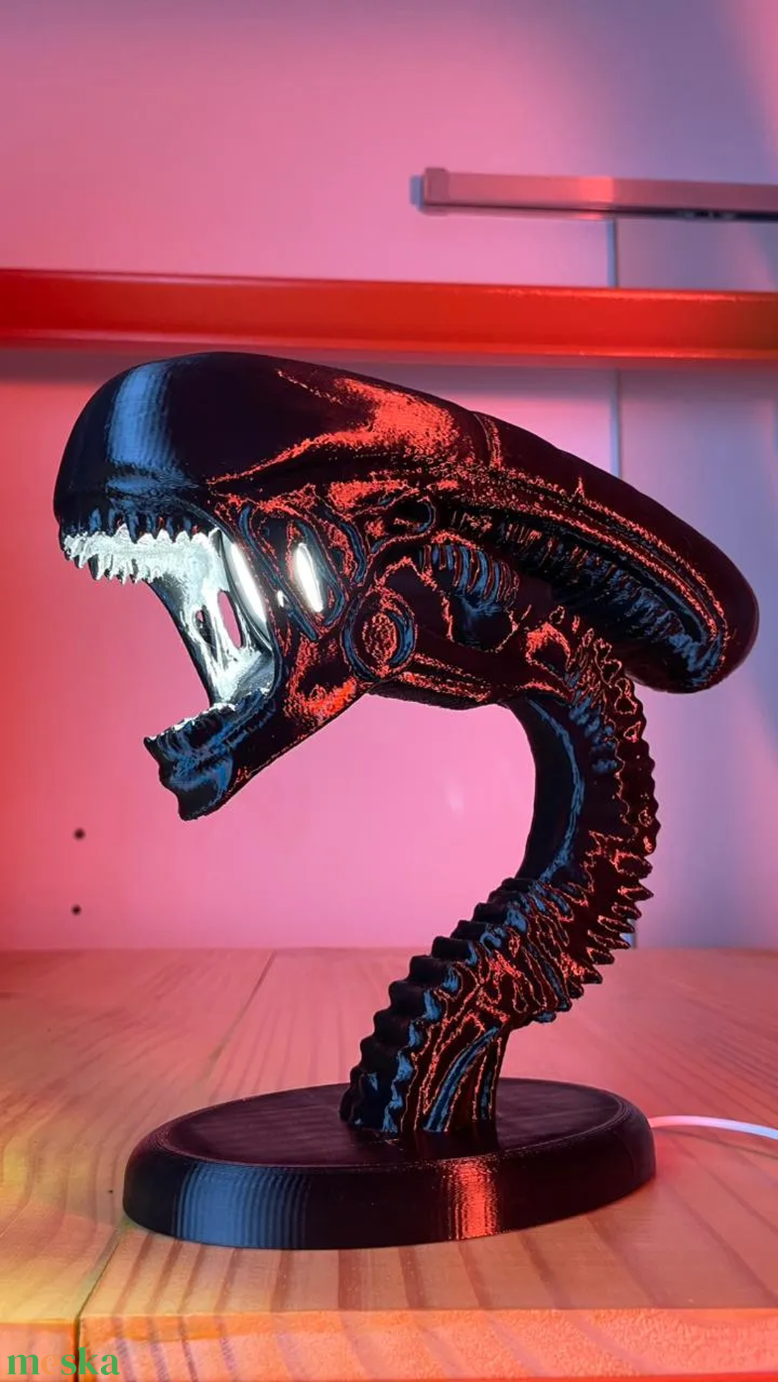 Alien Xenomorph lámpa � Sci-Fi hangulatvilágítás - otthon & életmód - lámpa - asztali lámpa - Meska.hu