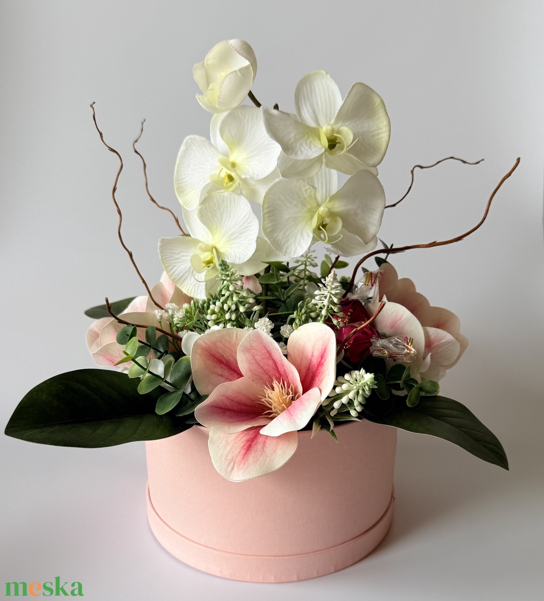 Tavaszi virágbox bonbonnal - otthon & életmód - dekoráció - asztal és polc dekoráció - asztaldísz - Meska.hu