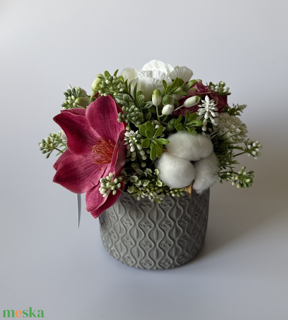 Tavaszi asztaldísz magnóliával és gyapotvirággal - otthon & életmód - dekoráció - asztal és polc dekoráció - asztaldísz - Meska.hu