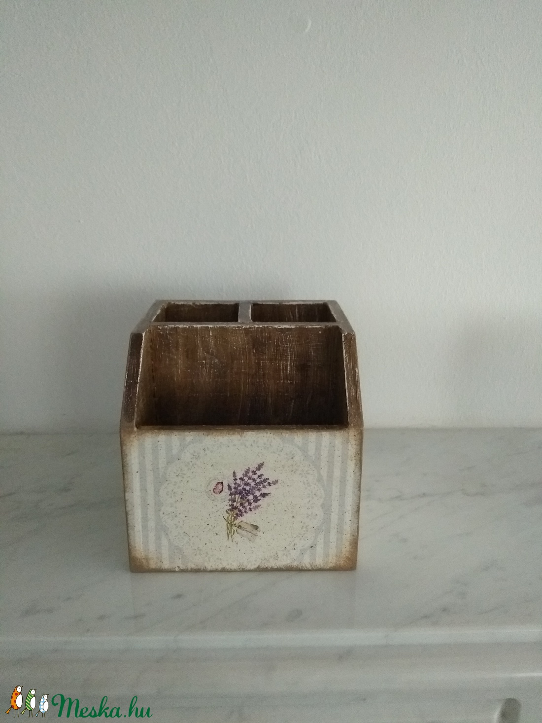 Vintage stílusú levendula mintás tároló doboz/tolltartó/smink tartó - otthon & életmód - papír, írószer - tolltartó & ceruzatekercs - Meska.hu Vintage stílusú levendula mintás tároló doboz/tolltartó/smink tartó - otthon & életmód - papír, írószer - tolltartó & ceruzatekercs - Meska.hu