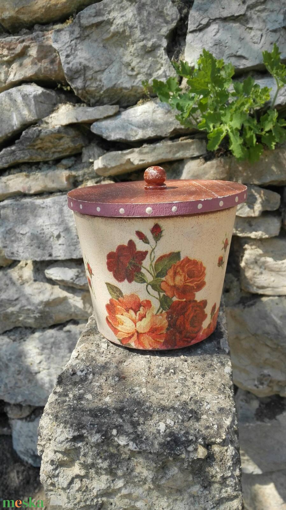 Vintage rózsás cukortartó/kávétartó/keksz tartó - otthon & életmód - konyhafelszerelés, tálalás - konyhai tárolás - tea & kávé tárolás - Meska.hu Vintage rózsás cukortartó/kávétartó/keksz tartó - otthon & életmód - konyhafelszerelés, tálalás - konyhai tárolás - tea & kávé tárolás - Meska.hu