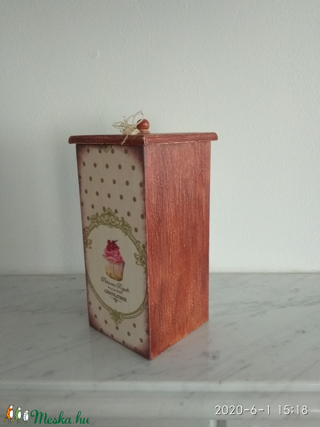 Vintage muffinos tároló doboz/cukortartó/kávétartó/keksz tartó - otthon & életmód - konyhafelszerelés, tálalás - Meska.hu Vintage muffinos tároló doboz/cukortartó/kávétartó/keksz tartó - otthon & életmód - konyhafelszerelés, tálalás - Meska.hu