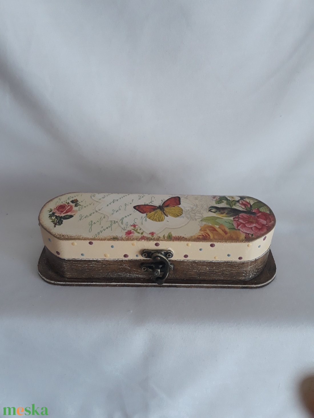 Pillangós tolltartó/ szemüvegtartó/ékszertartó a vintage jegyében - otthon & életmód - papír, írószer - tolltartó & ceruzatekercs - Meska.hu