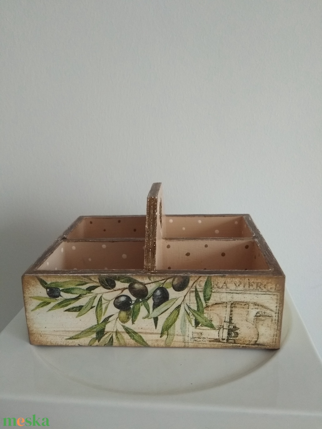Vintage stílusú olívás tároló doboz osztott négyes - otthon & életmód - konyhafelszerelés, tálalás - konyhai tárolás - fűszertartó - Meska.hu Vintage stílusú olívás tároló doboz osztott négyes - otthon & életmód - konyhafelszerelés, tálalás - konyhai tárolás - fűszertartó - Meska.hu