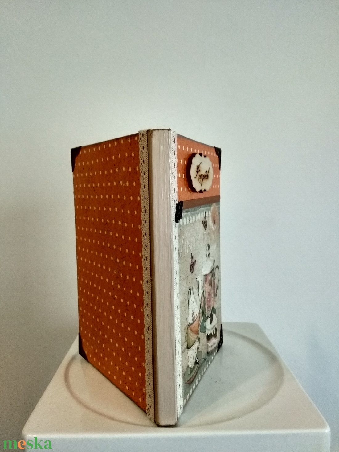 Receptfüzet sütis mintával a vintage jegyében - otthon & életmód - konyhafelszerelés, tálalás - sütés, főzés - receptfüzet - Meska.hu Receptfüzet sütis mintával a vintage jegyében - otthon & életmód - konyhafelszerelés, tálalás - sütés, főzés - receptfüzet - Meska.hu
