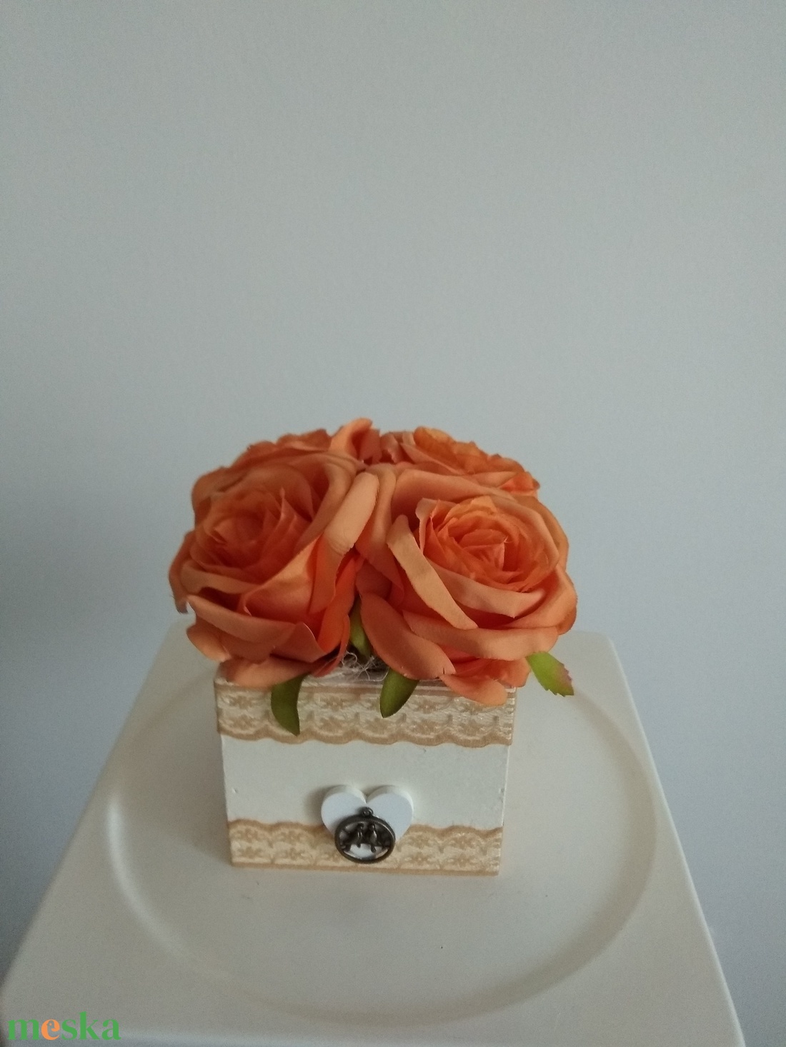 Virágbox / asztaldísz fa dobozban vintage narancs  árnyalatokkal - otthon & életmód - dekoráció - virágdísz és tartó - virágbox, virágdoboz - Meska.hu