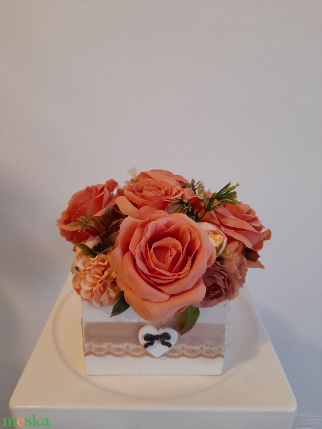 Virágbox / asztaldísz fa dobozban vintage narancs  árnyalatokkal - otthon & életmód - dekoráció - virágdísz és tartó - virágbox, virágdoboz - Meska.hu