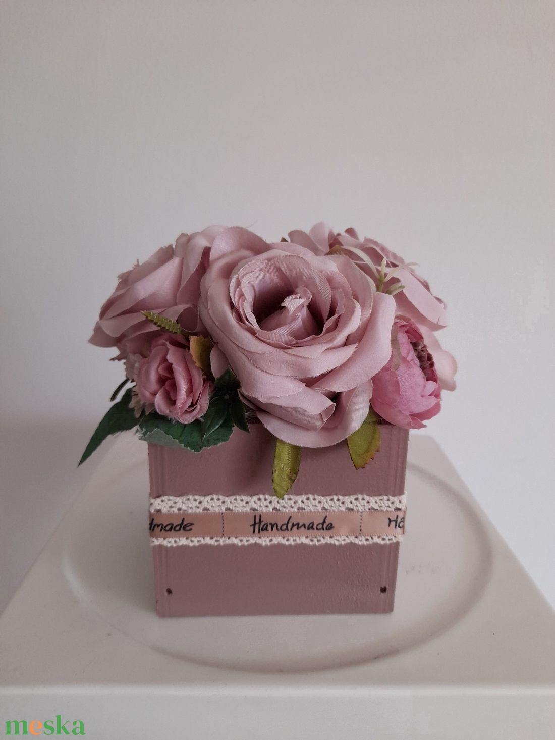 Virágbox / asztaldísz fa dobozban vintage   pasztell mályva árnyalatokkal - otthon & életmód - dekoráció - virágdísz és tartó - virágbox, virágdoboz - Meska.hu