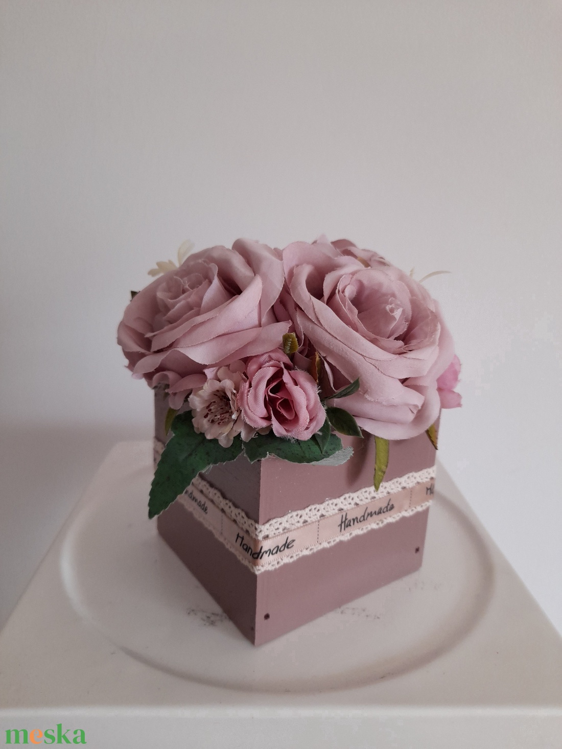 Virágbox / asztaldísz fa dobozban vintage   pasztell mályva árnyalatokkal - otthon & életmód - dekoráció - virágdísz és tartó - virágbox, virágdoboz - Meska.hu