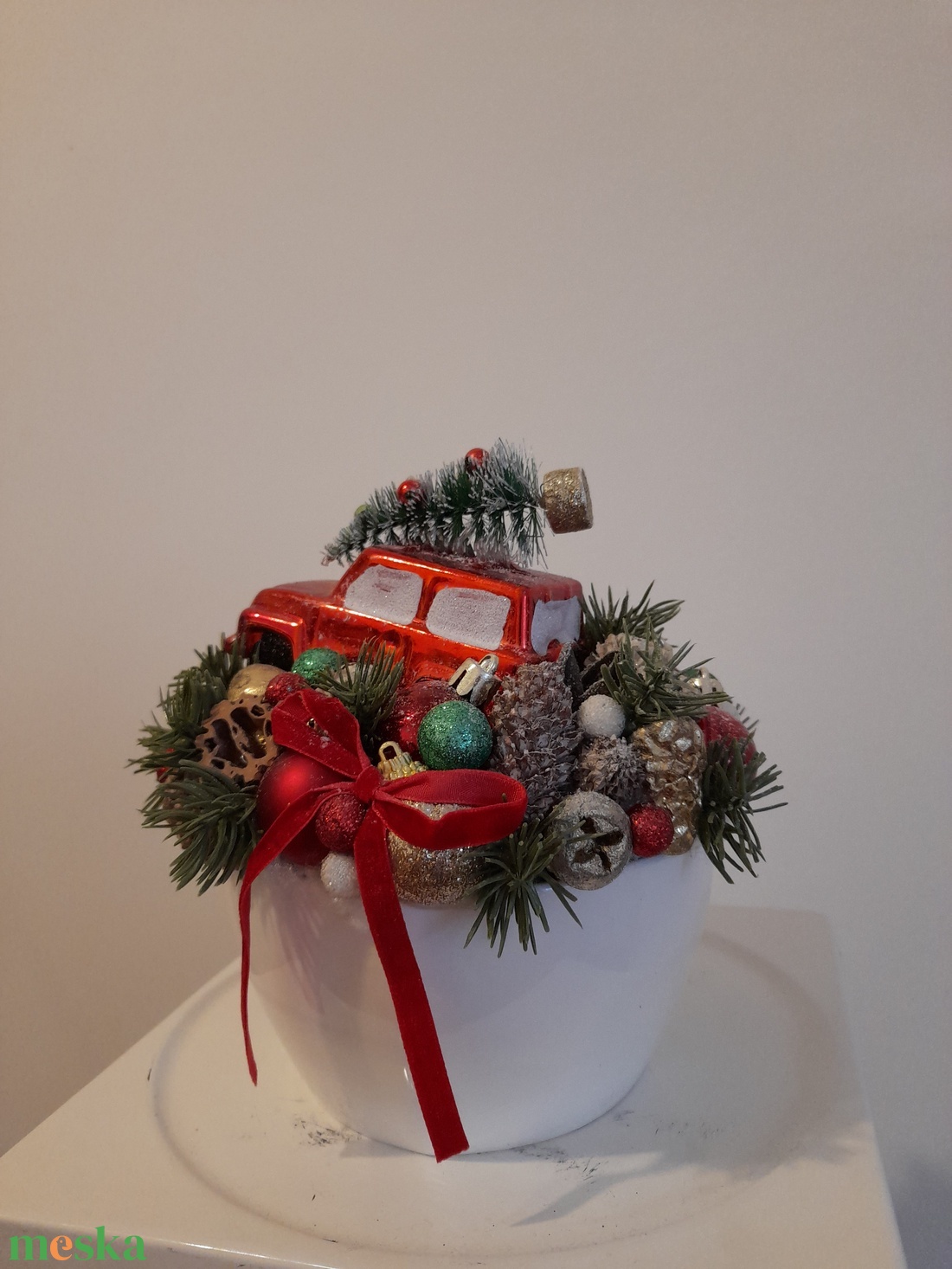 Karácsonyi asztaldísz fehér kerámia kaspóban nagy méretű - otthon & életmód - dekoráció - asztal és polc dekoráció - asztaldísz - Meska.hu