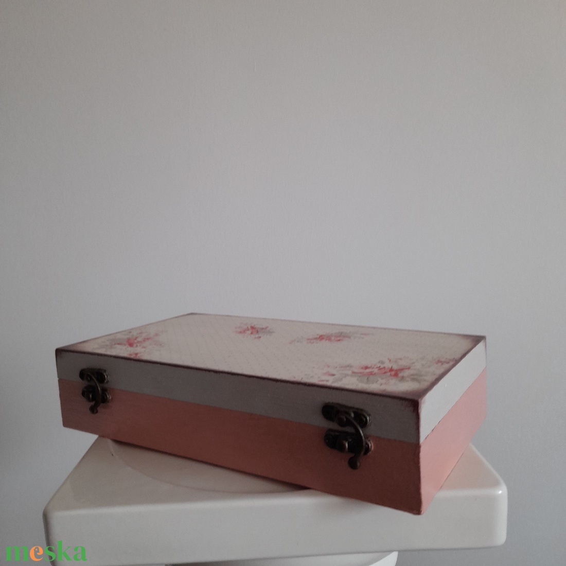  Vintage rózsás ékszertartó doboz/ varrós doboz - otthon & életmód - konyhafelszerelés, tálalás - konyhai tárolás - tea & kávé tárolás - Meska.hu