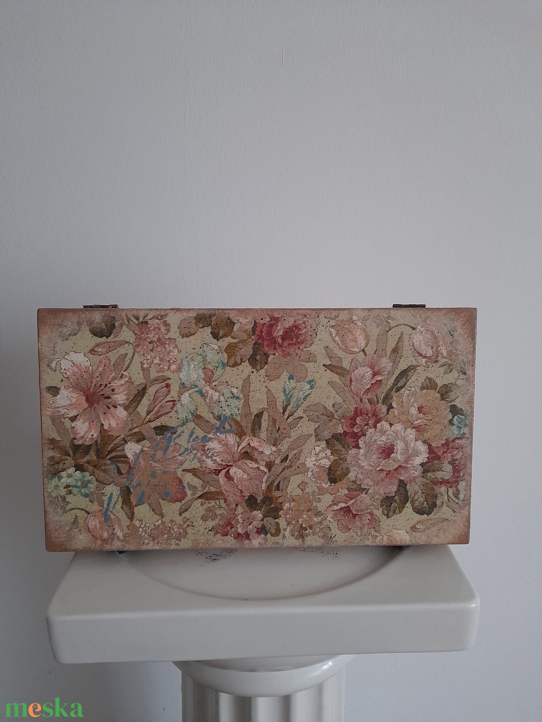  Vintage rózsás ékszertartó doboz/ varrós doboz - otthon & életmód - konyhafelszerelés, tálalás - konyhai tárolás - tea & kávé tárolás - Meska.hu