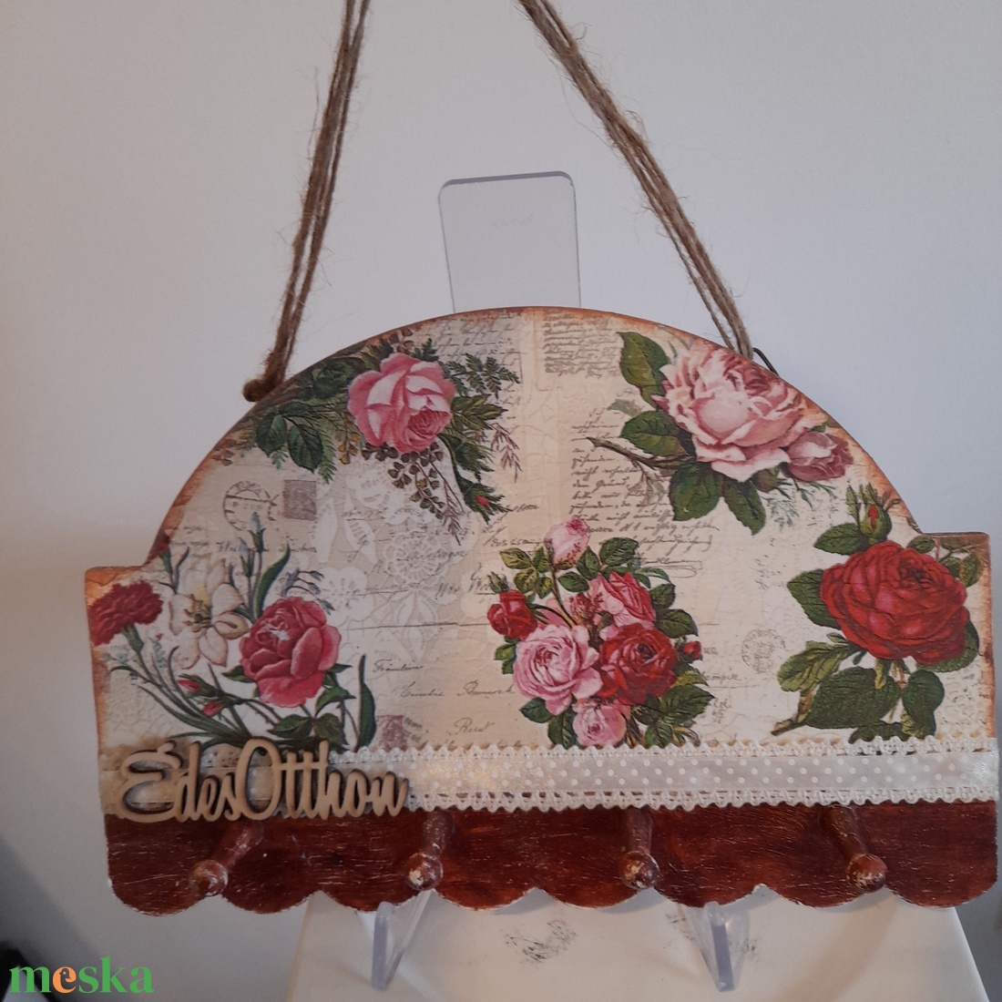 Vintage stílusú virágos kulcstartó vagy ékszertartó Édes otthon felirattal - otthon & életmód - dekoráció - fali és függő dekoráció - fali kulcstartó - Meska.hu