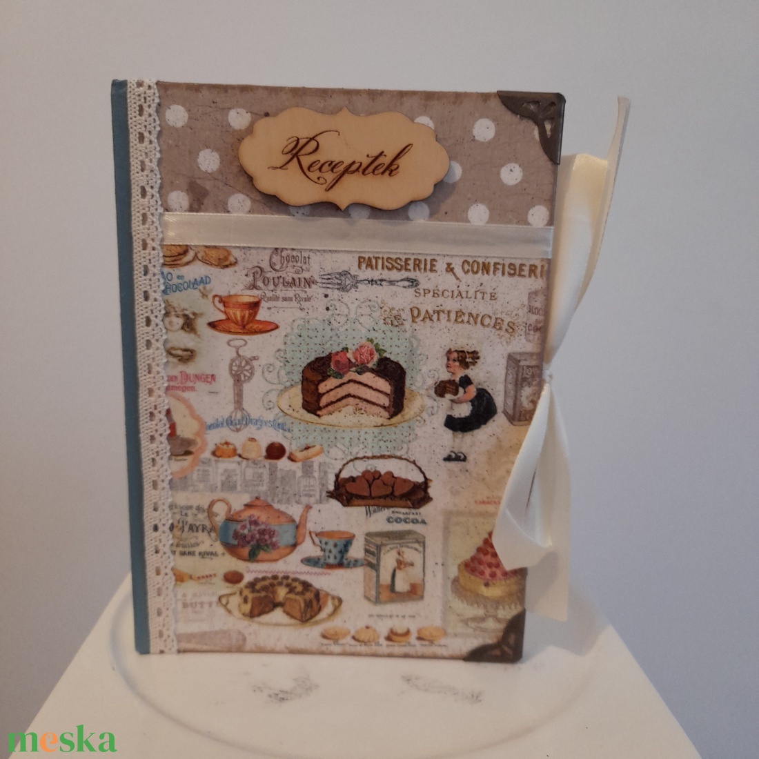Receptfüzet sütis mintával a vintage jegyében - otthon & életmód - konyhafelszerelés, tálalás - sütés, főzés - receptfüzet - Meska.hu Receptfüzet sütis mintával a vintage jegyében - otthon & életmód - konyhafelszerelés, tálalás - sütés, főzés - receptfüzet - Meska.hu
