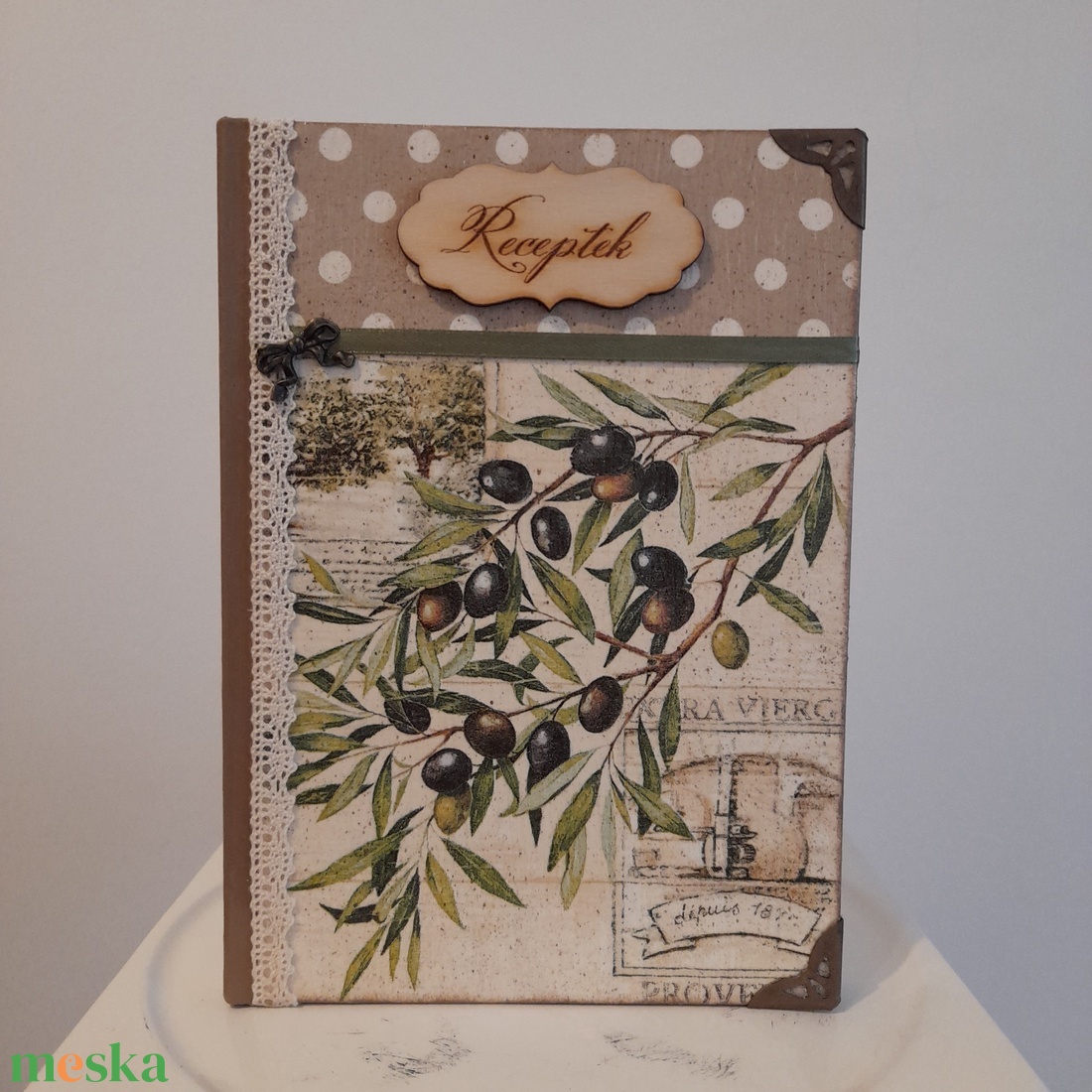 Receptfüzet olivás mintával a vintage jegyében - otthon & életmód - konyhafelszerelés, tálalás - sütés, főzés - receptfüzet - Meska.hu Receptfüzet olivás mintával a vintage jegyében - otthon & életmód - konyhafelszerelés, tálalás - sütés, főzés - receptfüzet - Meska.hu