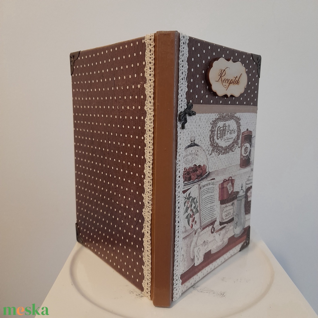 Receptfüzet sütis mintával a vintage jegyében - otthon & életmód - konyhafelszerelés, tálalás - sütés, főzés - receptfüzet - Meska.hu Receptfüzet sütis mintával a vintage jegyében - otthon & életmód - konyhafelszerelés, tálalás - sütés, főzés - receptfüzet - Meska.hu
