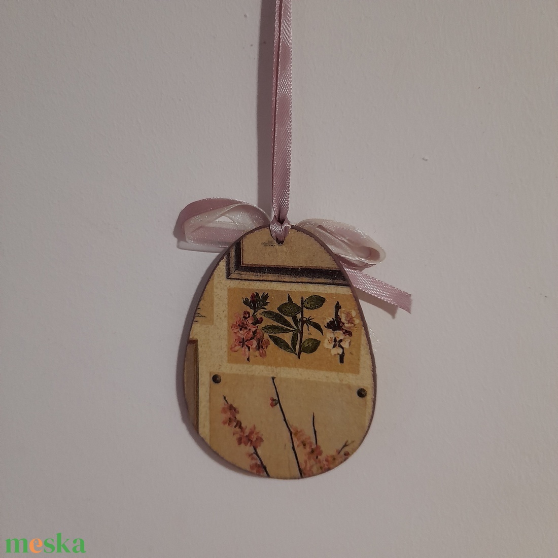 Felakasztható lapos húsvéti fa tojás / asztaldekoráció - otthon & életmód - dekoráció - fali és függő dekoráció - függődísz - Meska.hu