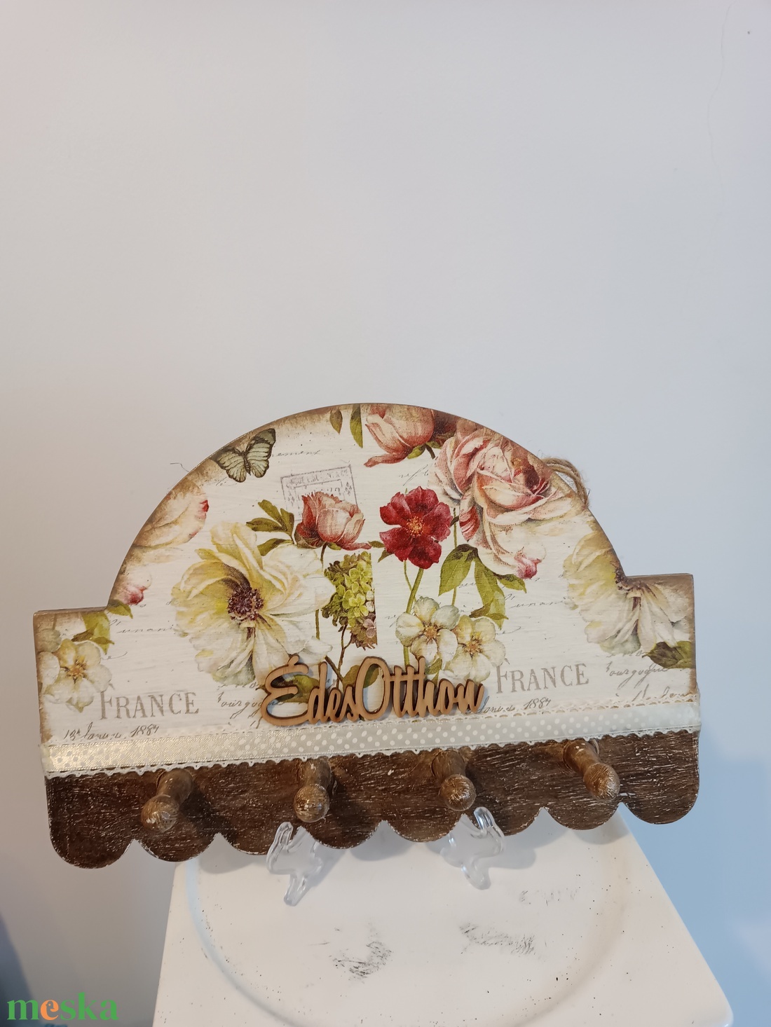 Vintage stílusú virágos kulcstartó vagy ékszertartó Édes otthon felirattal - otthon & életmód - dekoráció - fali és függő dekoráció - fali kulcstartó - Meska.hu