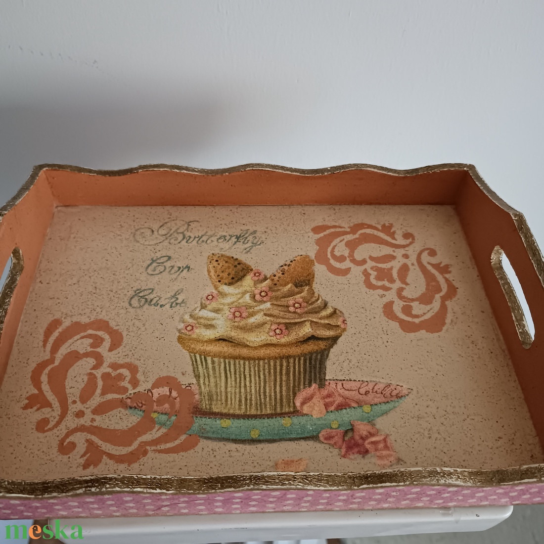 Tálca muffinos mintával - otthon & életmód - konyhafelszerelés, tálalás - tálalás - tálca - Meska.hu