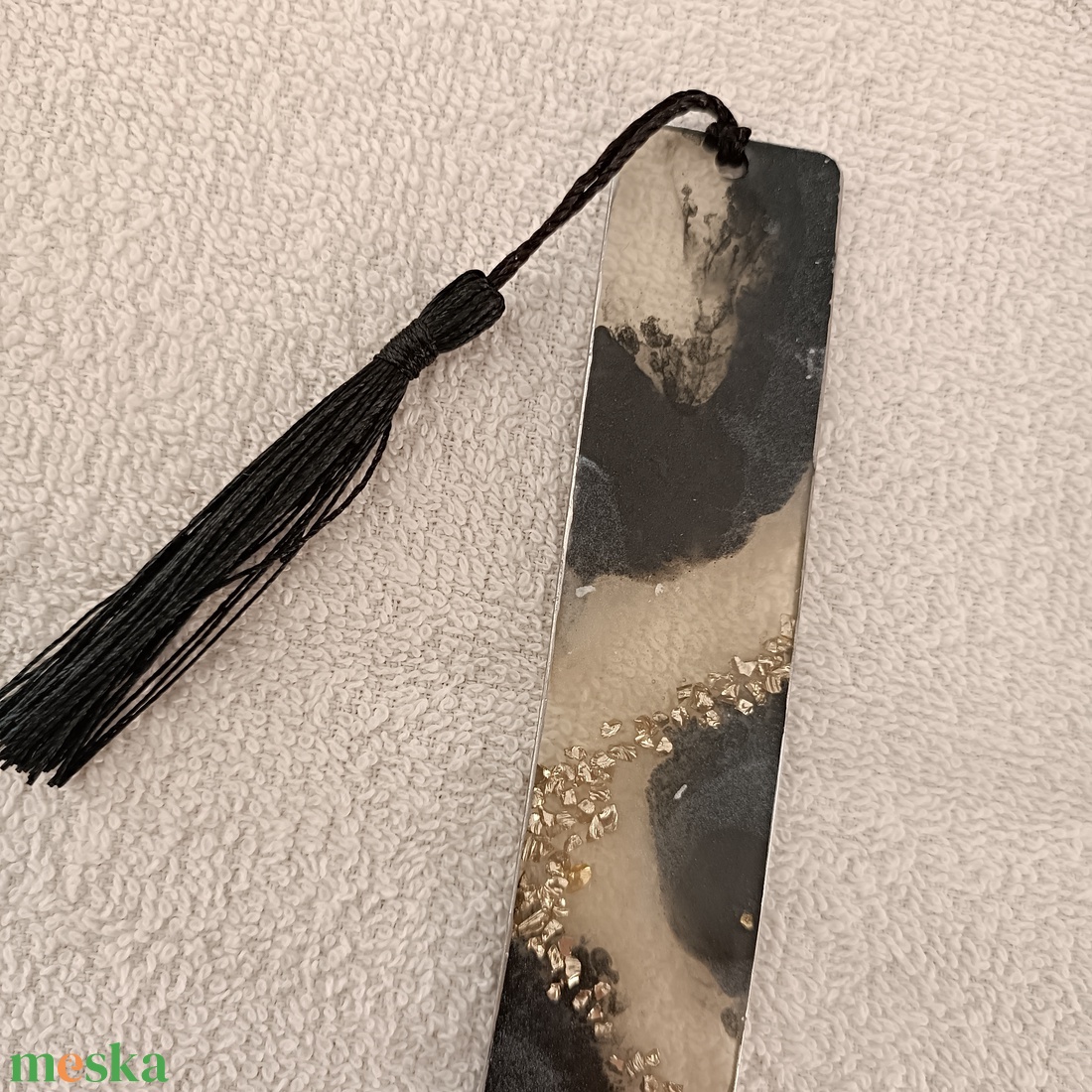 Könyvjelző műgyant�ból - könyv & zene - könyvjelző - Meska.hu