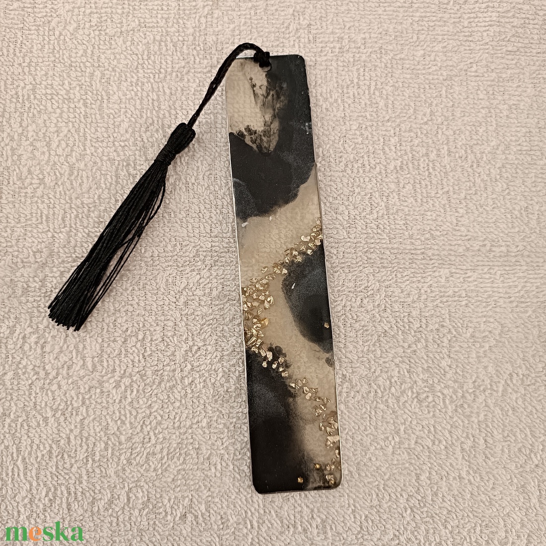 Könyvjelző műgyant�ból - könyv & zene - könyvjelző - Meska.hu