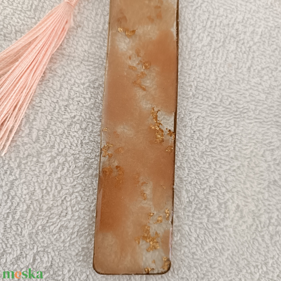 Könyvjelző műgyant�ból - könyv & zene - könyvjelző - Meska.hu