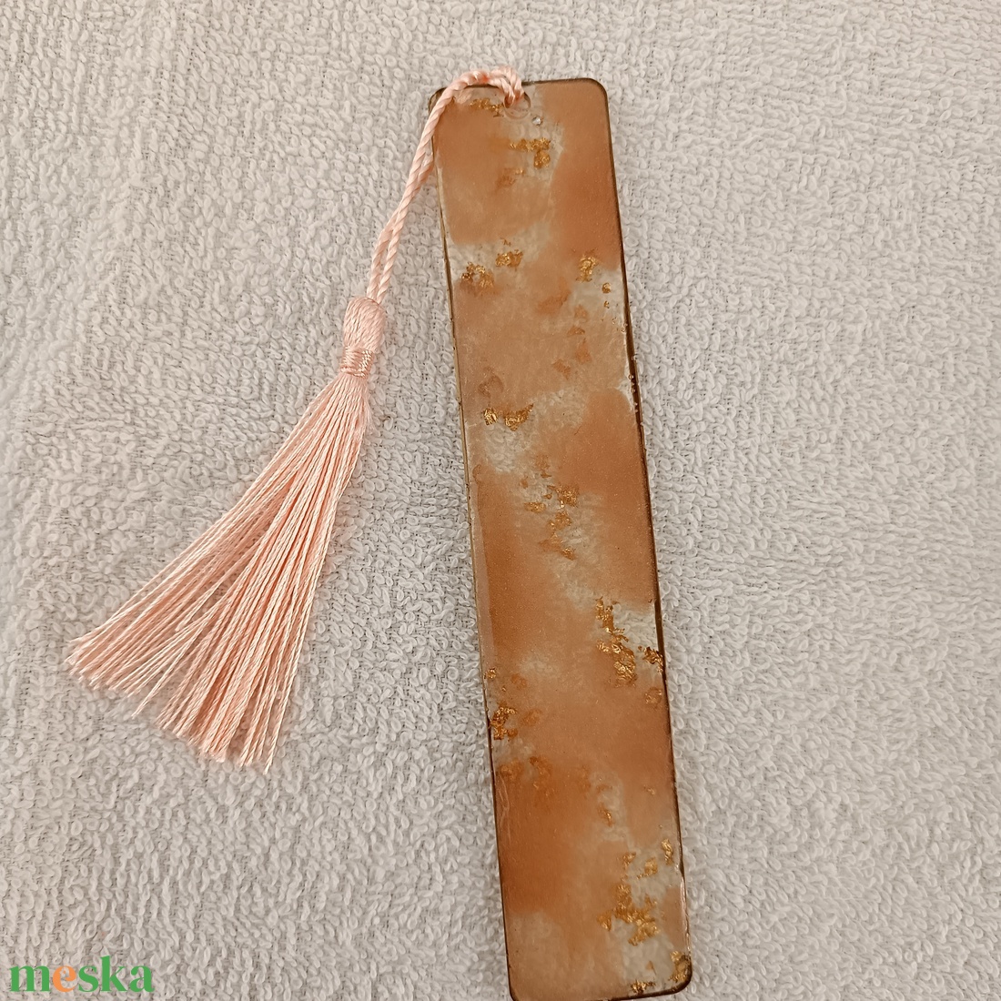 Könyvjelző műgyant�ból - könyv & zene - könyvjelző - Meska.hu