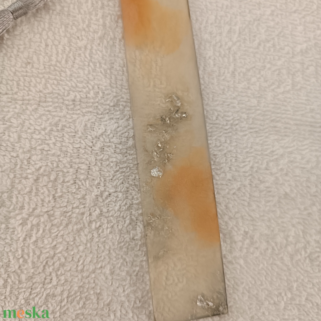 Könyvjelző műgyant�ból - könyv & zene - könyvjelző - Meska.hu