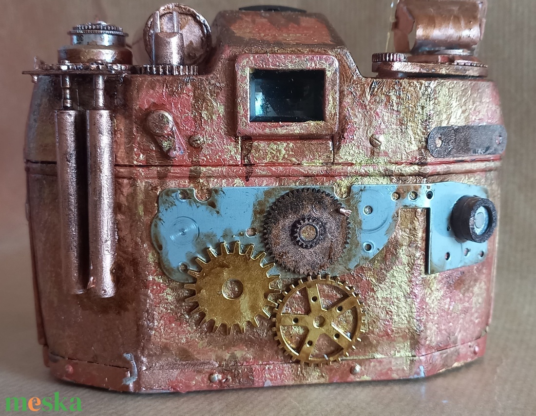 Exa 500 1966 steampunk stilusú fényképezőgép dísz - esküvő - dekoráció - asztaldísz - Meska.hu Exa 500 1966 steampunk stilusú fényképezőgép dísz - esküvő - dekoráció - asztaldísz - Meska.hu